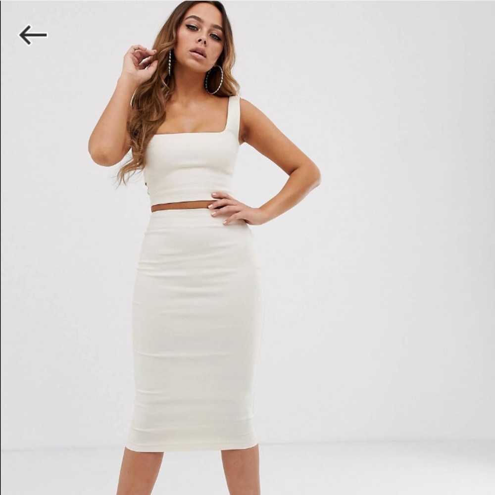 VESPER SQUARE NECK CROP TOP